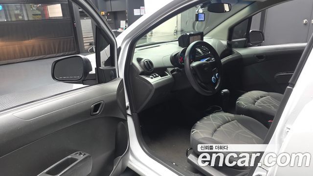Chevrolet Spark LPG L 2014 — фото 10