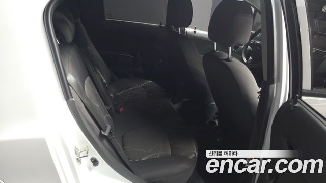 Chevrolet Spark LPG L 2014 — фото 11