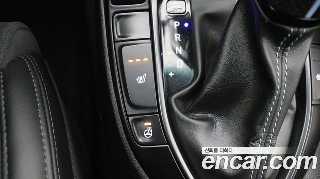 Hyundai Veloster (JS) 2.0 N 2021 — фото 16