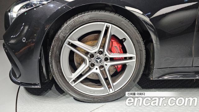 Mercedes-Benz CLS-Class (C257) CLS300d AMG Line 2019 — фото 5