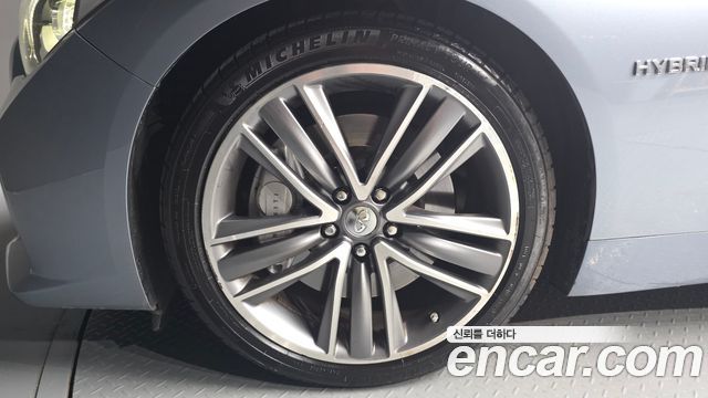 Infiniti Q50 3.5 Hybrid Essence 2015 — фото 5