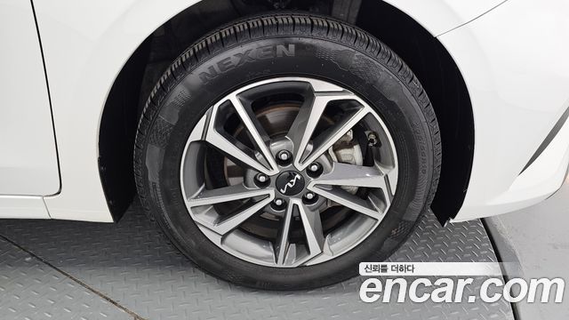 Kia K3 (II) 1.6 Prestige 2024 — фото 21