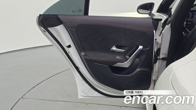 Mercedes-Benz CLA-Class (C118) CLA250 4MATIC 2024 — фото 25