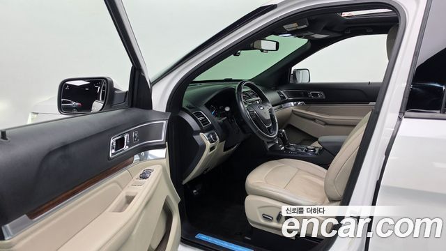 Ford Explorer 2.3 Limited 4WD 5th 2018 — фото 10