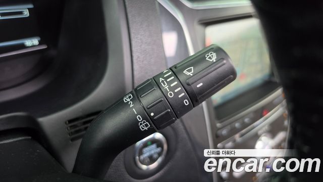 Ford Explorer 2.3 Limited 4WD 5th 2018 — фото 18