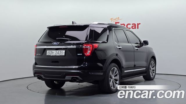 Ford Explorer 2.3 Limited 4WD 5th 2018 — фото 2