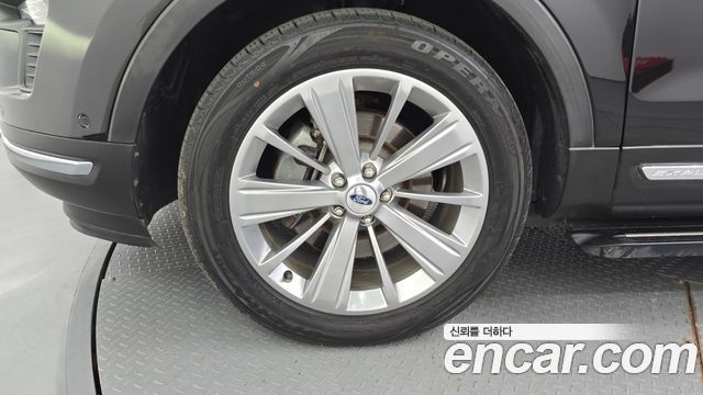 Ford Explorer 2.3 Limited 4WD 5th 2018 — фото 5