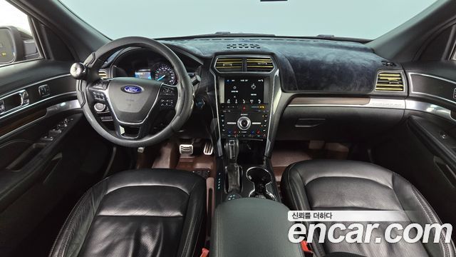 Ford Explorer 2.3 Limited 4WD 5th 2018 — фото 7