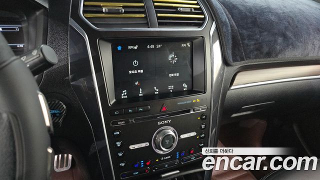 Ford Explorer 2.3 Limited 4WD 5th 2018 — фото 12