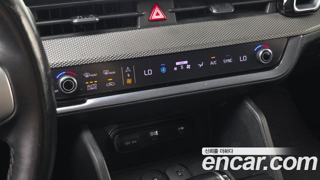Kia Sportage (V) Diesel 2.0 4WD Prestige 2022 — фото 22