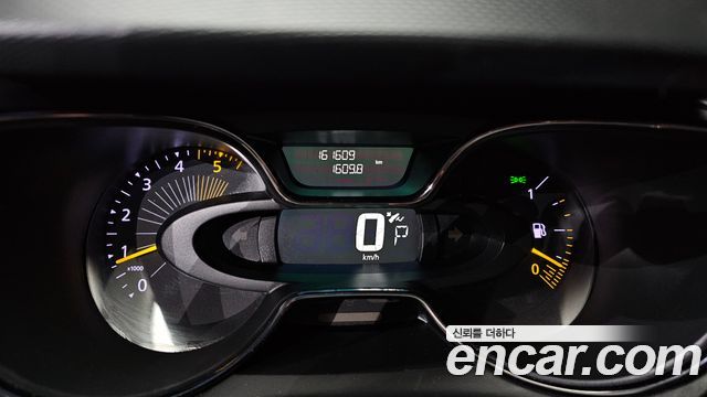 Renault Korea QM3 RE Signature 2015 — фото 8