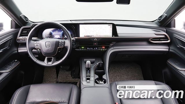 Toyota Crown Crossover 2.4 4WD Dual Boost HYbrid 2023 — фото 17