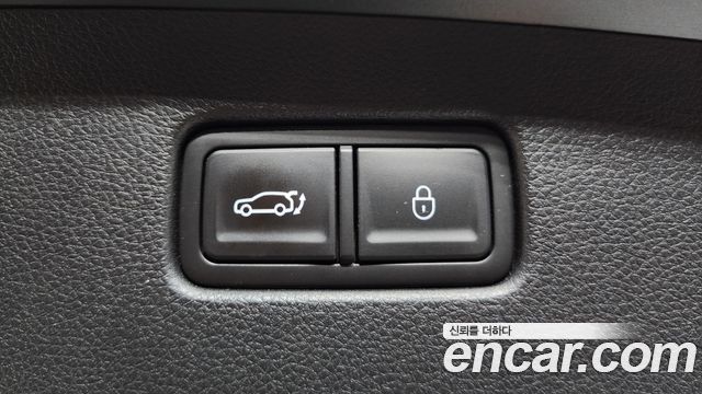 Genesis Electrified (GV70) e-AWD 2022 — фото 17