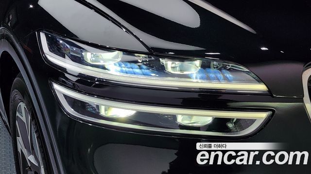 Genesis Electrified (GV70) e-AWD 2022 — фото 22