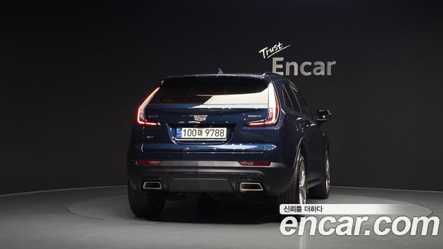 Cadillac XT4 2.0 Sport AWD 2021 — фото 4