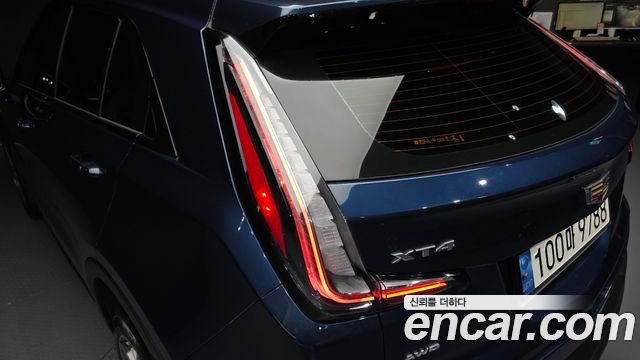 Cadillac XT4 2.0 Sport AWD 2021 — фото 23