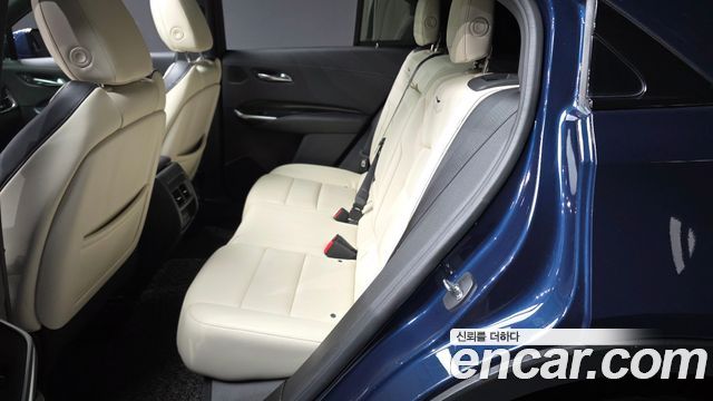 Cadillac XT4 2.0 Sport AWD 2021 — фото 26