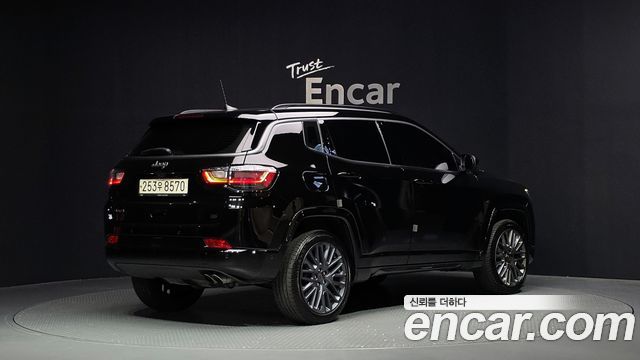 Jeep Compass (II) S 2.4 AWD 2022 — фото 2