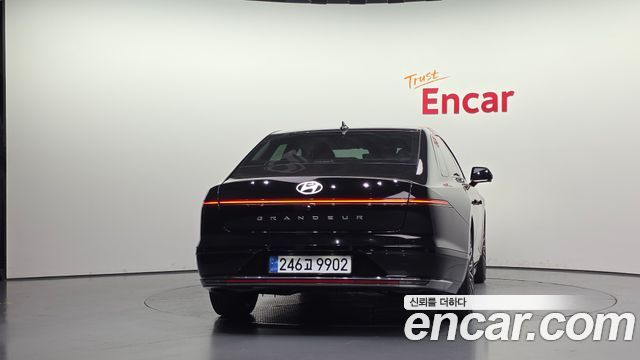 Hyundai Grandeur (GN7) 3,5 Gasoline 4WD Calligraphy 2023 — фото 4