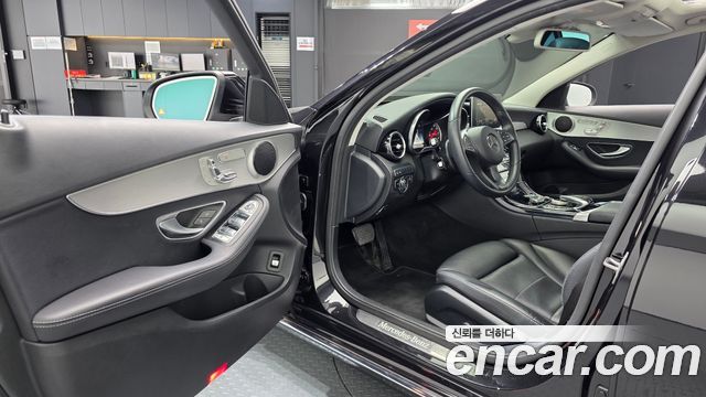 Mercedes-Benz C-Class (W205) C200 Avantgarde 2018 — фото 10
