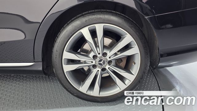 Mercedes-Benz C-Class (W205) C200 Avantgarde 2018 — фото 21