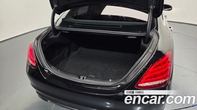 Mercedes-Benz C-Class (W205) C200 Avantgarde 2018 — фото 32