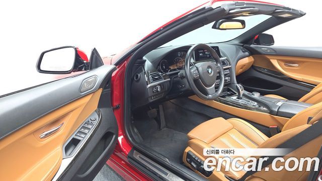 BMW 6 Series (F12) 650i Convertible 2017 — фото 10