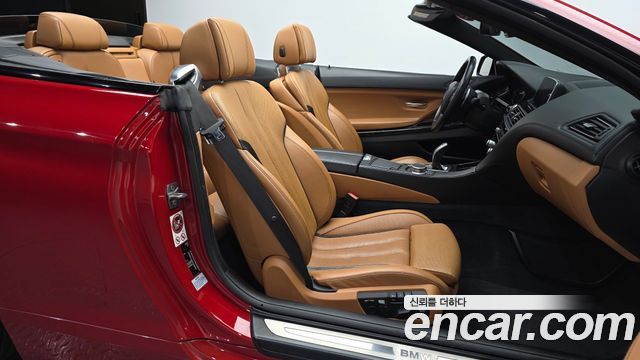 BMW 6 Series (F12) 650i Convertible 2017 — фото 11