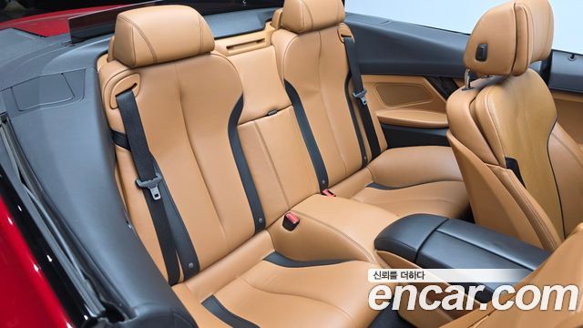 BMW 6 Series (F12) 650i Convertible 2017 — фото 12
