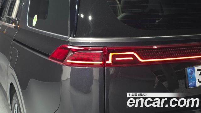 Kia Carnival (IV) Gasoline 7-Seater Signature 2023 — фото 23
