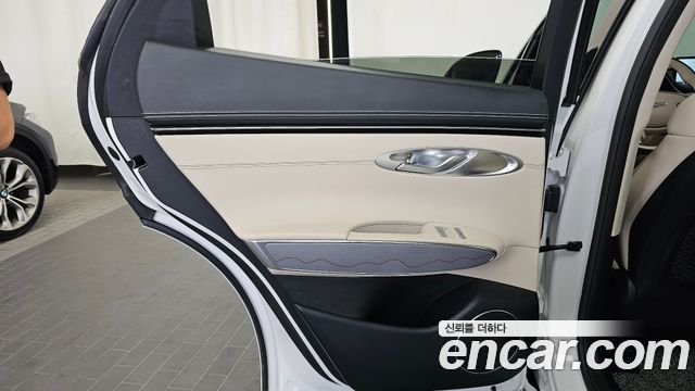 Genesis GV70 2.5T Gasoline AWD 2023 — фото 25