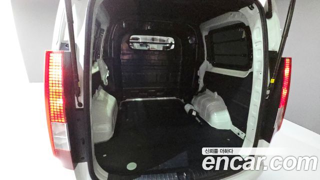 Hyundai Staria L3.5 Cargo 5-Seater Modern 2025 — фото 18