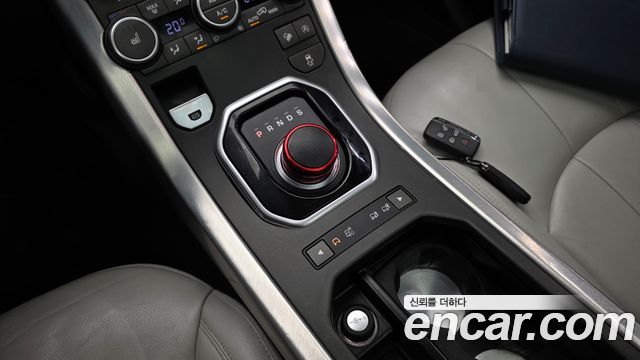 Land Rover Range Rover Evoque 2.0 TD4 SE 2017 — фото 9