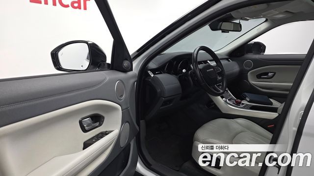Land Rover Range Rover Evoque 2.0 TD4 SE 2017 — фото 10