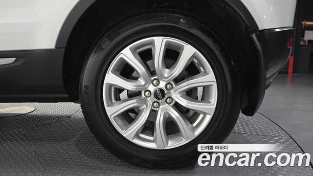 Land Rover Range Rover Evoque 2.0 TD4 SE 2017 — фото 21