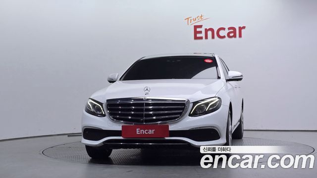 Mercedes-Benz E-Class (W213) E300 4MATIC Exclusive 2019 — фото 3