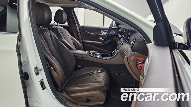 Mercedes-Benz E-Class (W213) E300 4MATIC Exclusive 2019 — фото 26