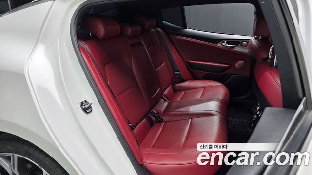 Kia Stinger 2.0 Turbo AWD Platinum 2020 — фото 11