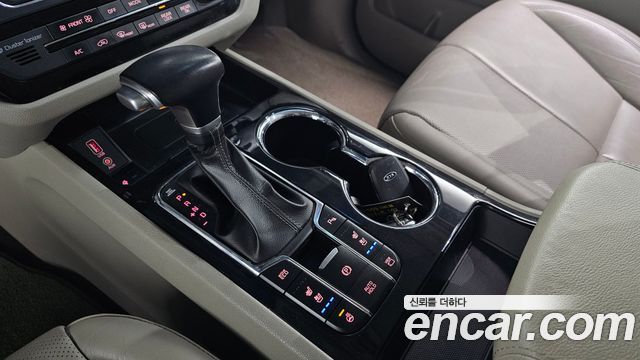 Kia Carnival 7-Seater Limousine President 2019 — фото 9