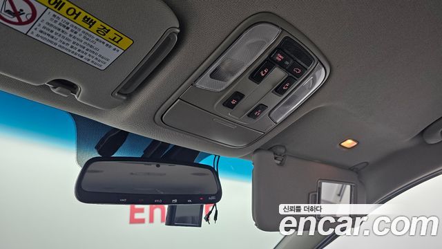 Kia Carnival 7-Seater Limousine President 2019 — фото 19
