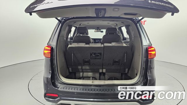 Kia Carnival 7-Seater Limousine President 2019 — фото 20
