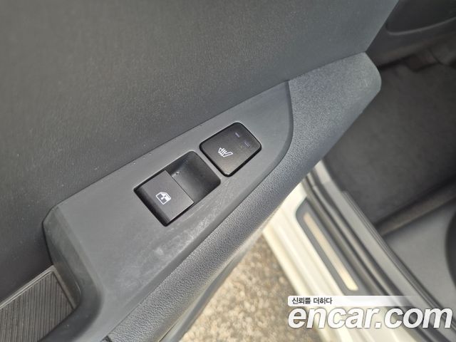 Kia Niro Plus Earth 2023 — фото 15