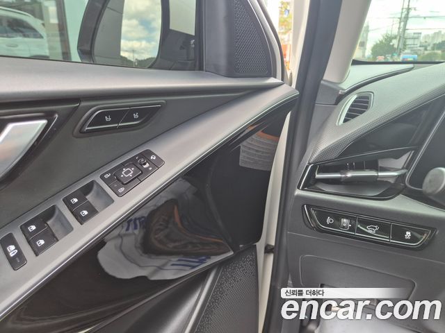 Kia Niro Plus Earth 2023 — фото 21