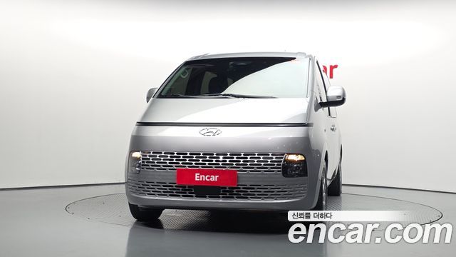 Hyundai Staria 4WD Tourer 11-Seater Modern 2023 — фото 3