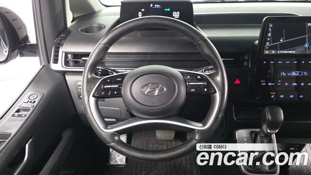 Hyundai Staria 4WD Tourer 11-Seater Modern 2023 — фото 13