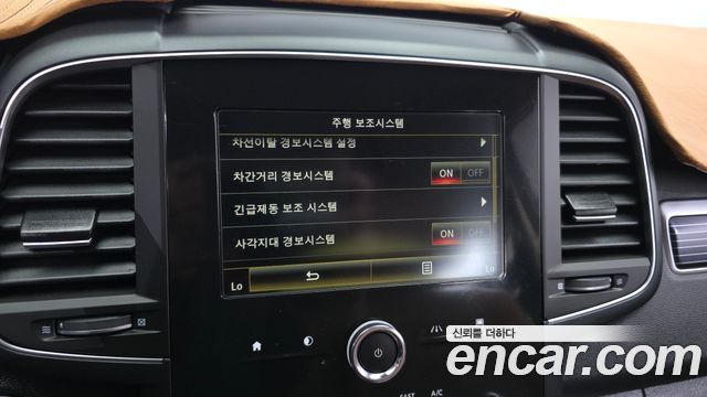 Renault Korea QM6 2.0 GDe RE Signature 2WD 2022 — фото 17