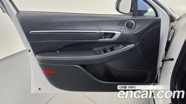 Hyundai Sonata The Edge (DN8) 2.0 Premium 2024 — фото 24