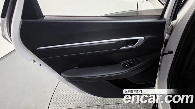 Hyundai Sonata The Edge (DN8) 2.0 Premium 2024 — фото 25