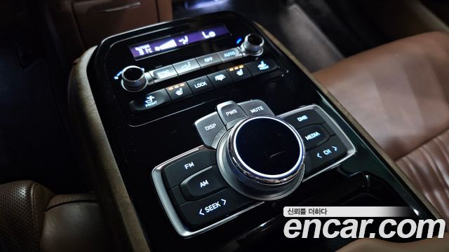 Genesis G90 3.8 AWD Premium Luxury 2019 — фото 18