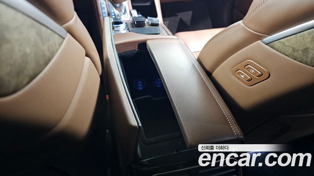 Genesis G90 3.8 AWD Premium Luxury 2019 — фото 31